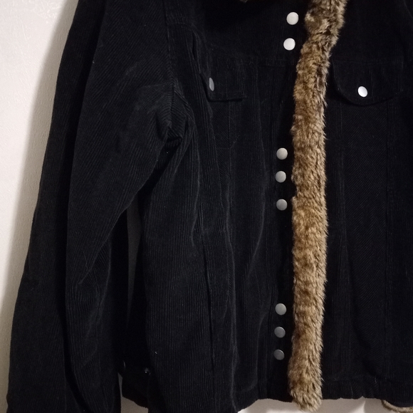 Disneyland Resort L Corduroy Fur Trim Snap Park Jacket in Black Brown - Picture 4 of 12